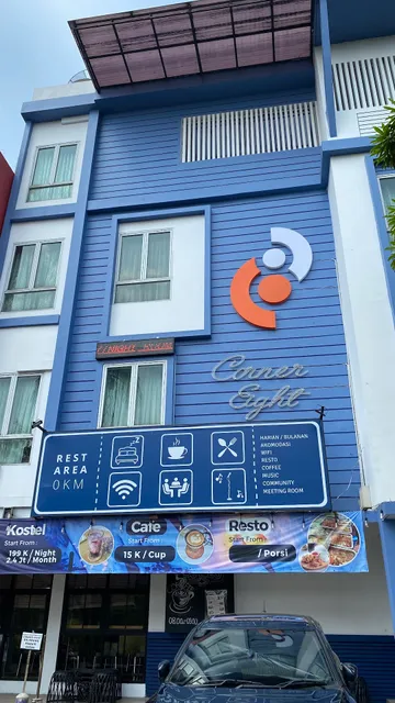 CornerEight by Behomy