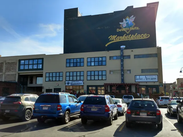 DeWitt–Seitz Marketplace