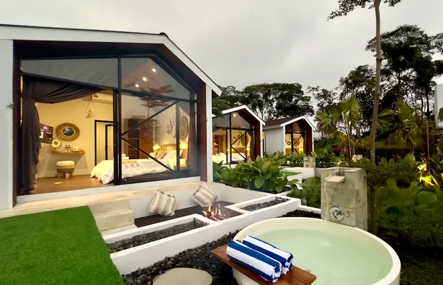 Skylake Villa & Resort