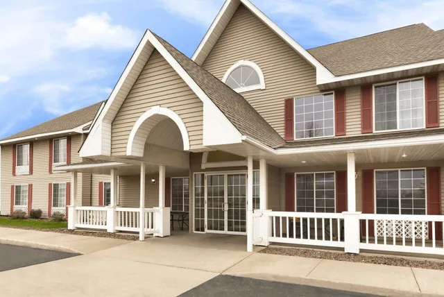 Quality Inn & Suites Alexandria