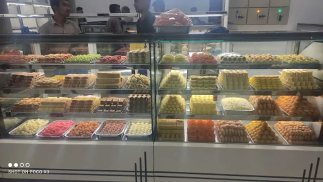 Nellai Bakery & Sweets