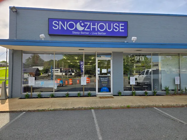 Snoozhouse