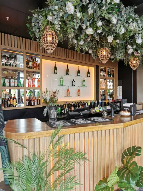 Samson Restaurant & Bar