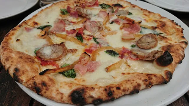 PIZZA SALVATORE CUOMO 天王洲