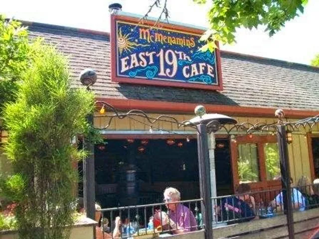 McMenamins East 19th Street Café