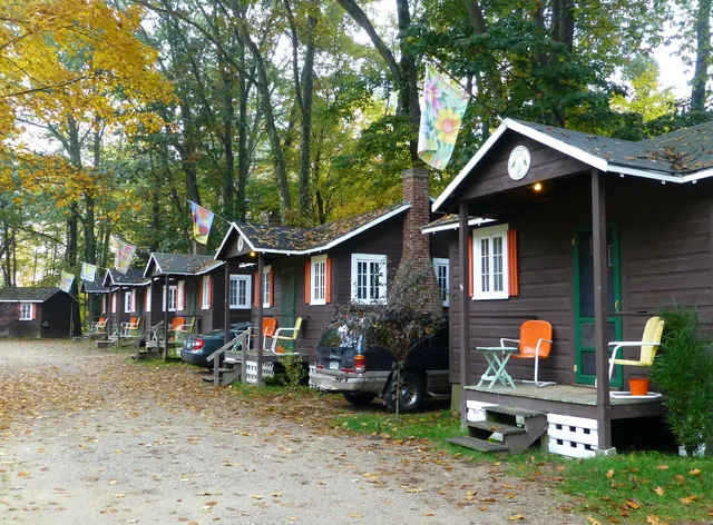 Maple Lodge Cabins