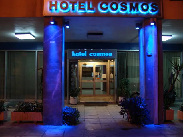 HOTEL COSMOS