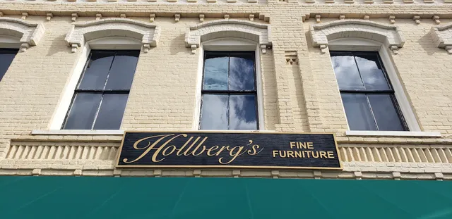 Hollberg's Fine Furniture