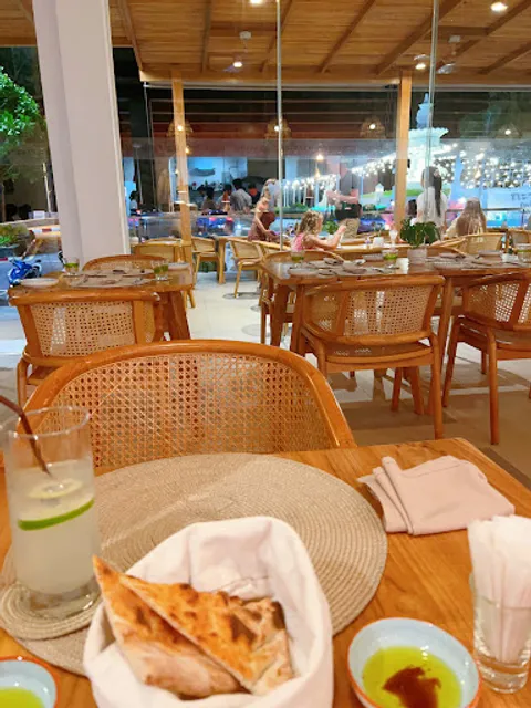 Rosmarino Restaurant