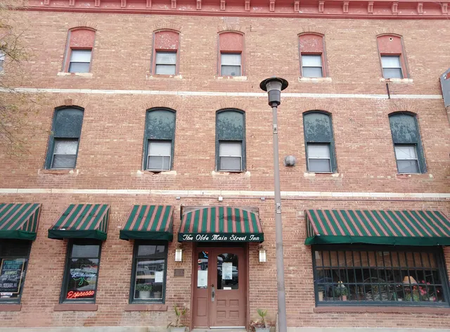 Olde Main Street Inn