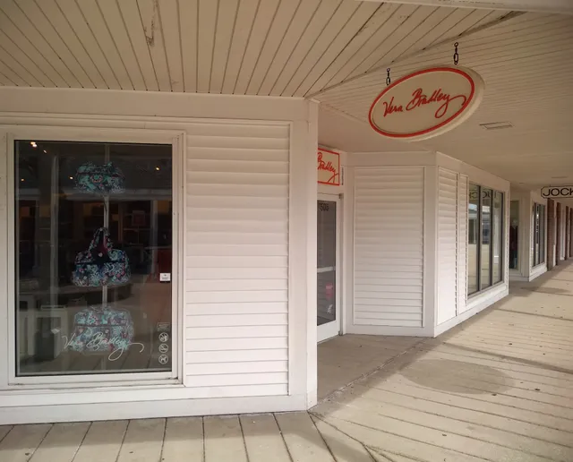 Vera Bradley Outlet