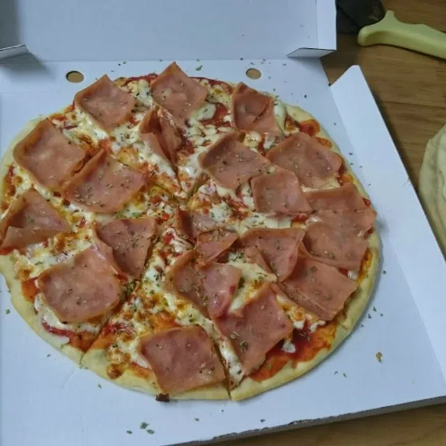 RESTAURANTE IGUANA CALABARDINA