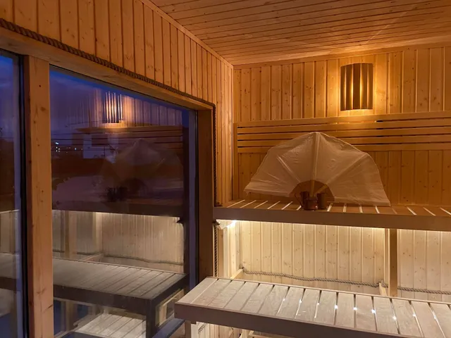 JUST SAUNA - The Port