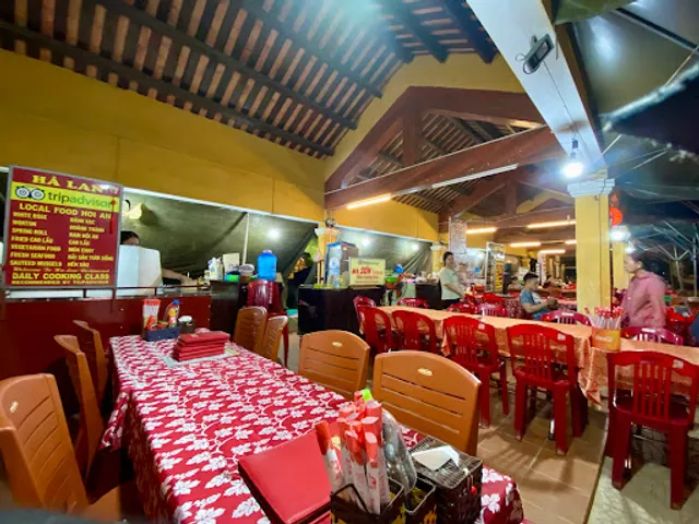 Hà Lan Restaurant
