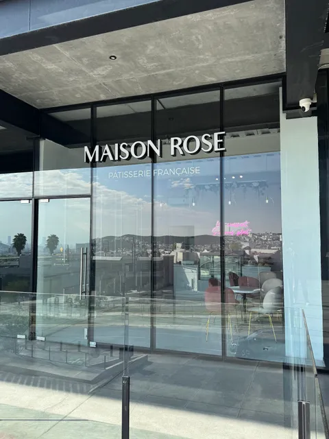 Maison Rose