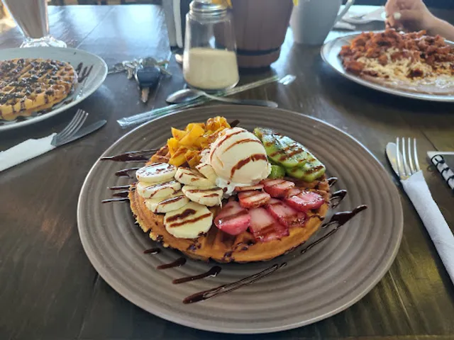 Maple Breakfast House - Blvd de la Juventud