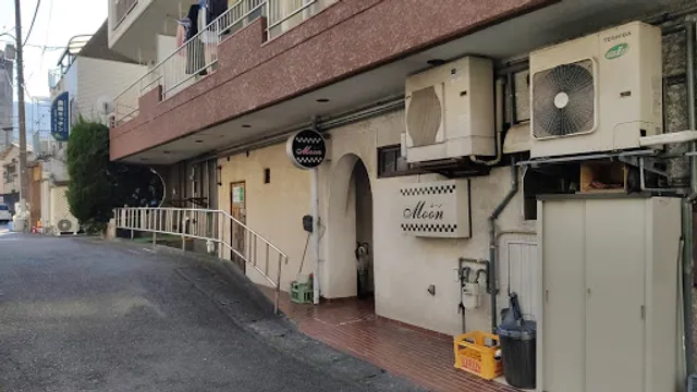 スナックムーン