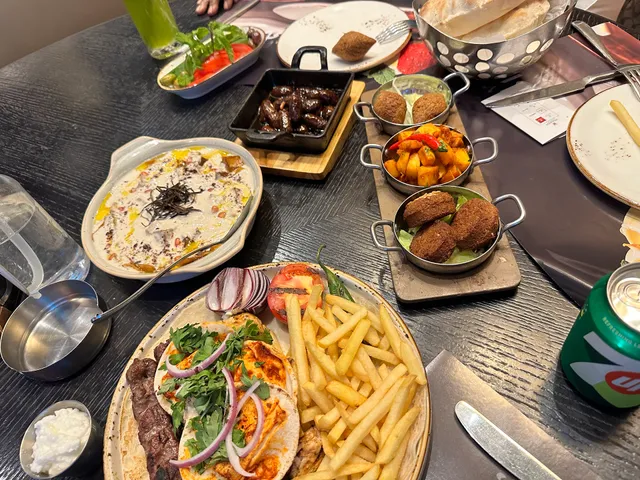 Nurai Restaurant & Cafe - Top Lebanese Restaurant, Shisha Cafe & Business Lunch