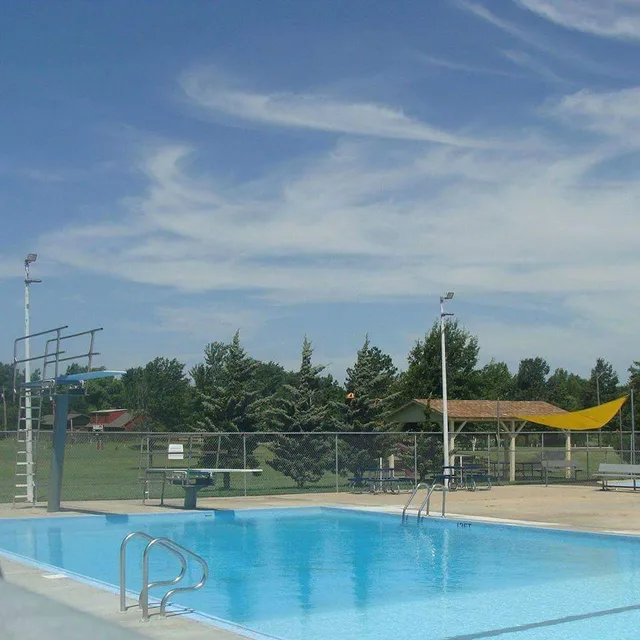 Buhler Public Swimming Pool