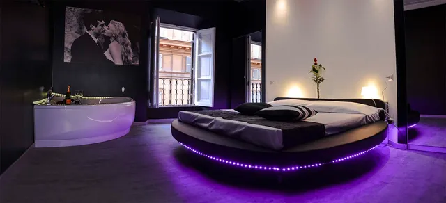 Good Life Suites via Veneto