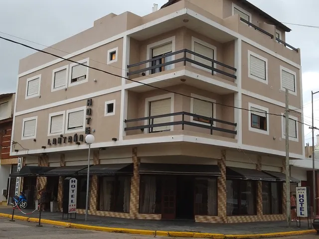 Hotel Lantaño