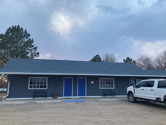 The Dew Drop Inn Motel