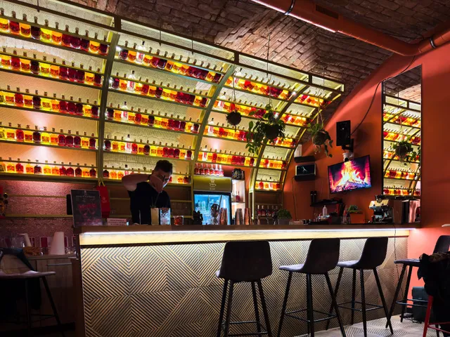 “Nalyvky zi Lvova” Likéry ze Lvova - Bar Praha