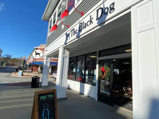The Black Dog General Store - Mashpee