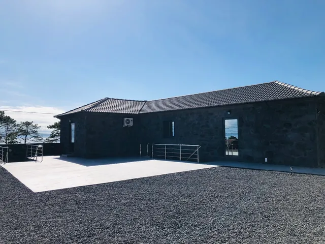 AMU- Apartamentos Mistérios da Urzelina