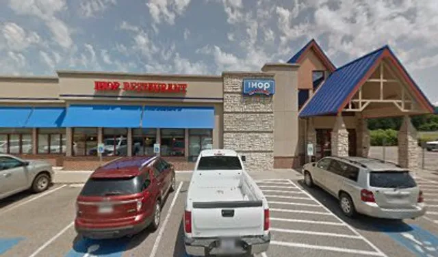 Applebee's Grill + Bar | IHOP