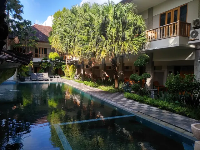 Taman Rosani Hotel & Villa