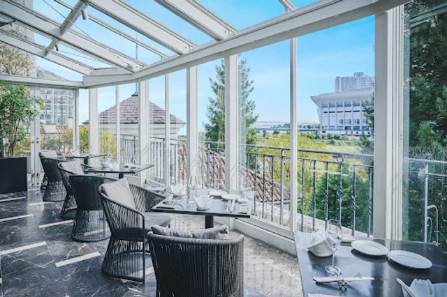 Ristorante Mangiare Water Edge Yokohama