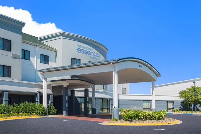 Sonesta Essential Junction City