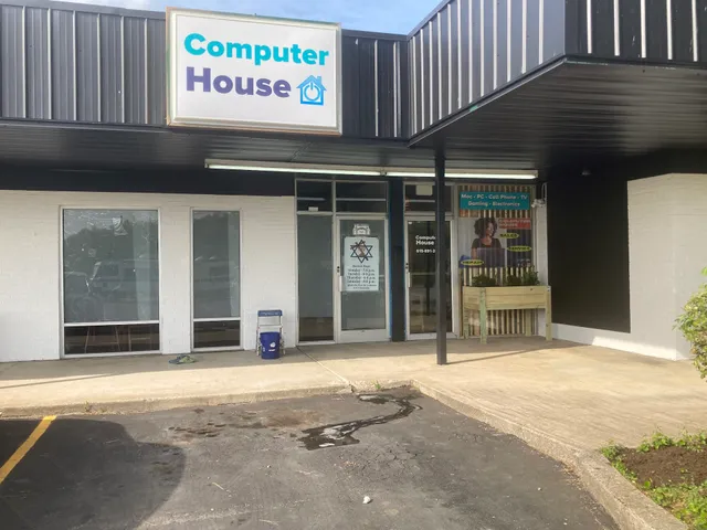 Computer House