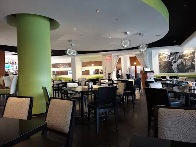 Trio Restaurant & Bar (Novotel)