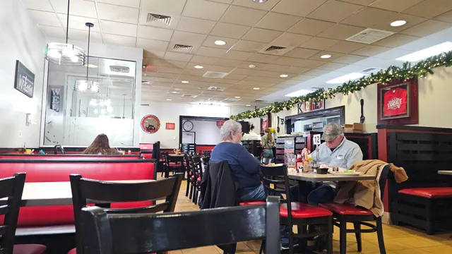 Max's Family Diner
