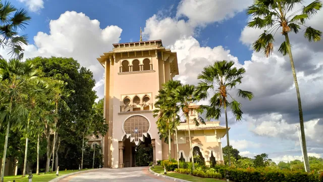 Sultan Ismail Building