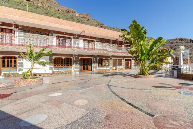 Los Peñones Experience