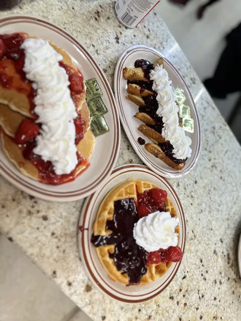 Little Turtle Famous Pancake House