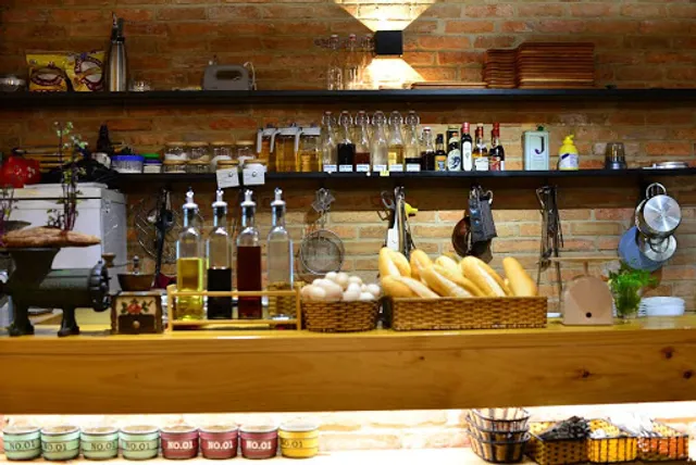 Beer Garden - Craft Beer & Food