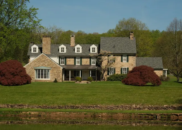 The Inn at Fox Briar Farm - Inn, Weddings, Events