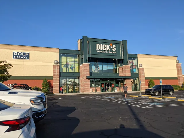 DICK'S Sporting Goods