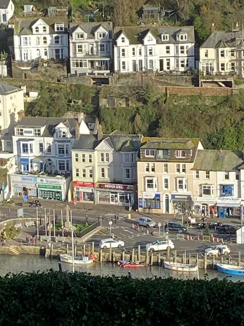 Bridgeside Guest House