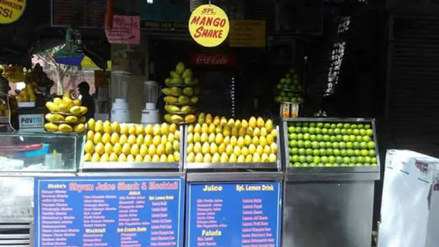 Shre Shyam Juice And Shake Corner