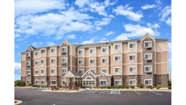 Microtel Inn & Suites by Wyndham Opelika