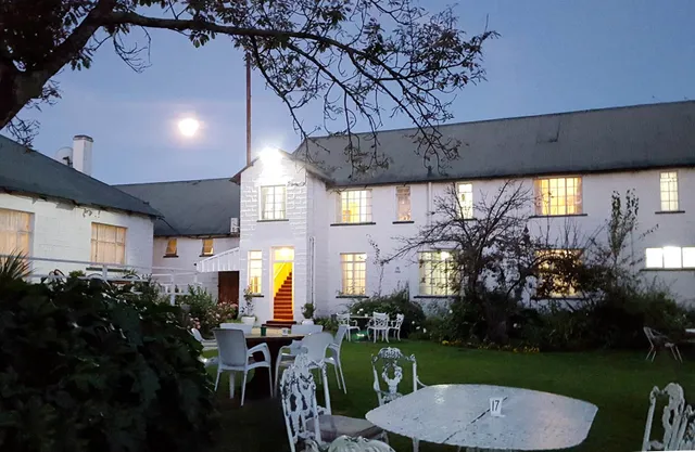 Green Lantern Inn Hotel & Gardens