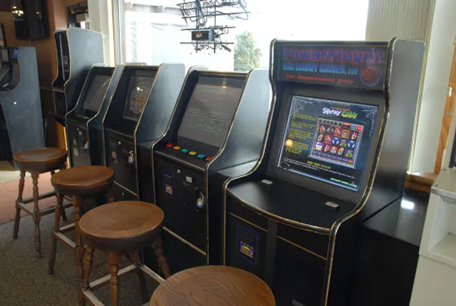 Sidekicks Bar & Grill