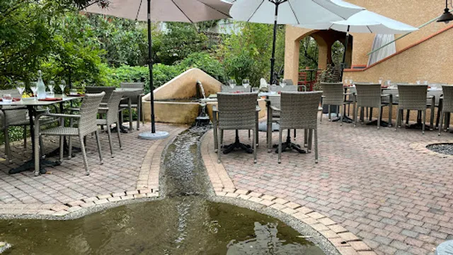 Le Moulin