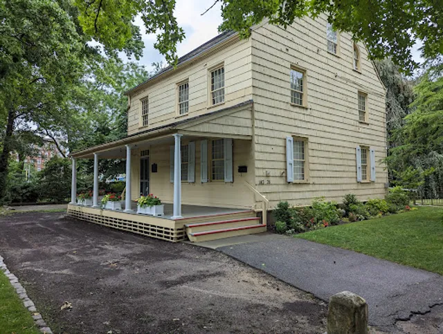 Queens Historical Society