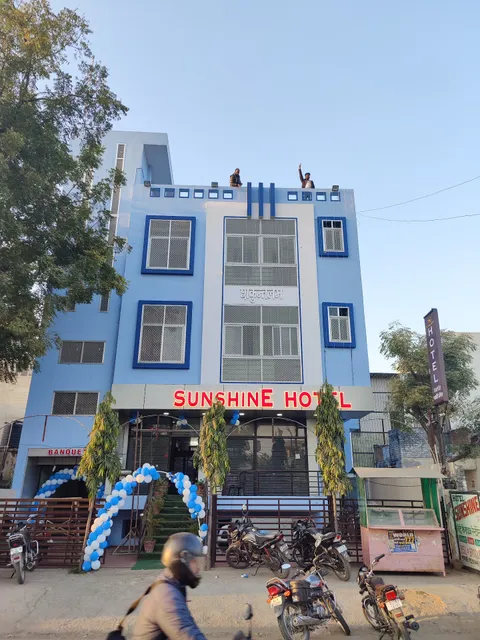 OYO Hotel Sunshine